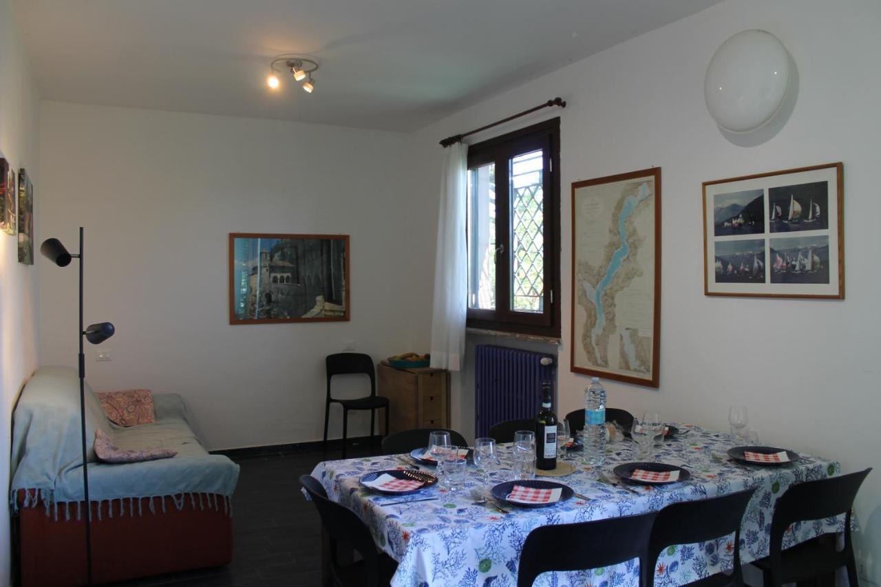 Casa Vacanze Tana Della Volpe Ispra Zewnętrze zdjęcie