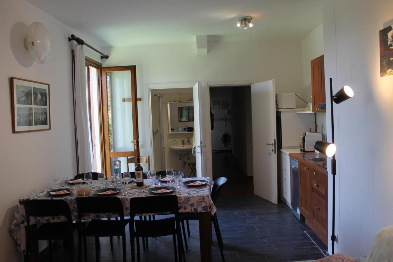 Casa Vacanze Tana Della Volpe Ispra Zewnętrze zdjęcie
